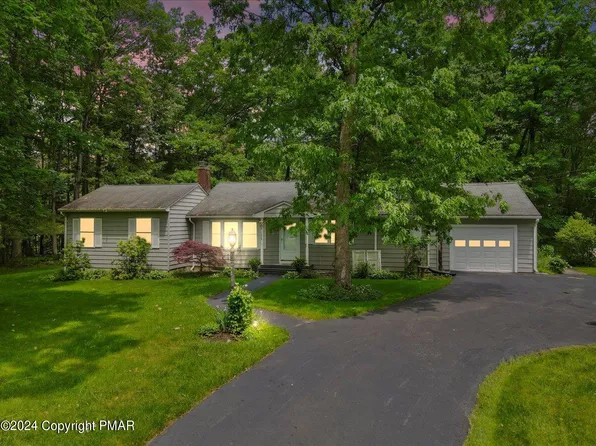 7493 Old Coach Rd, Stroudsburg, PA 18360