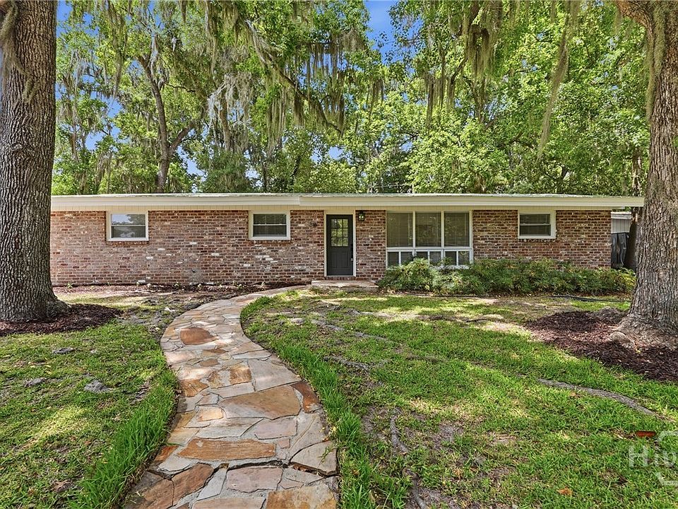 1st image of 318 Briarcliff Circle