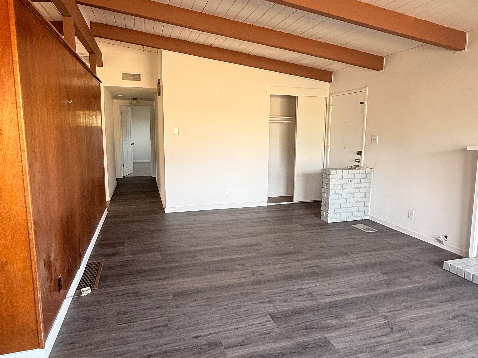 3 bed, 1313 sqft, $3,895 — Photo 3