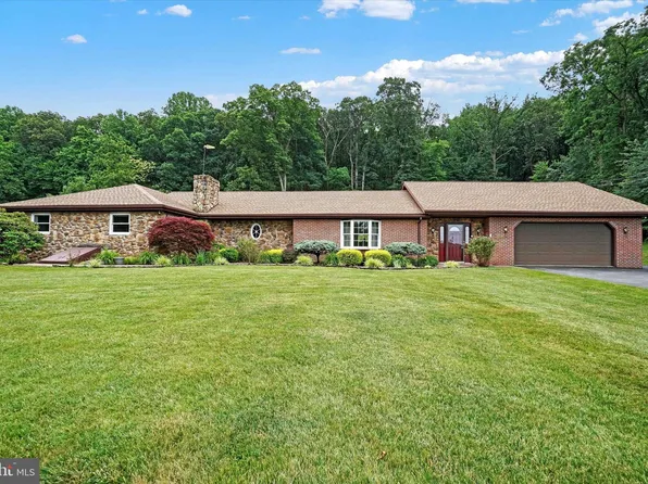 3588 Druck Valley Rd, York, PA 17406