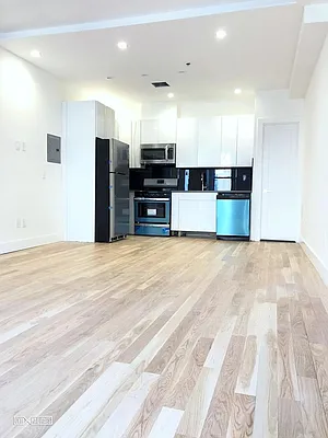 Rented by Citi Habitats | media 9