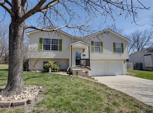 1700 SE Piccadilly St, Blue Springs, MO 64014