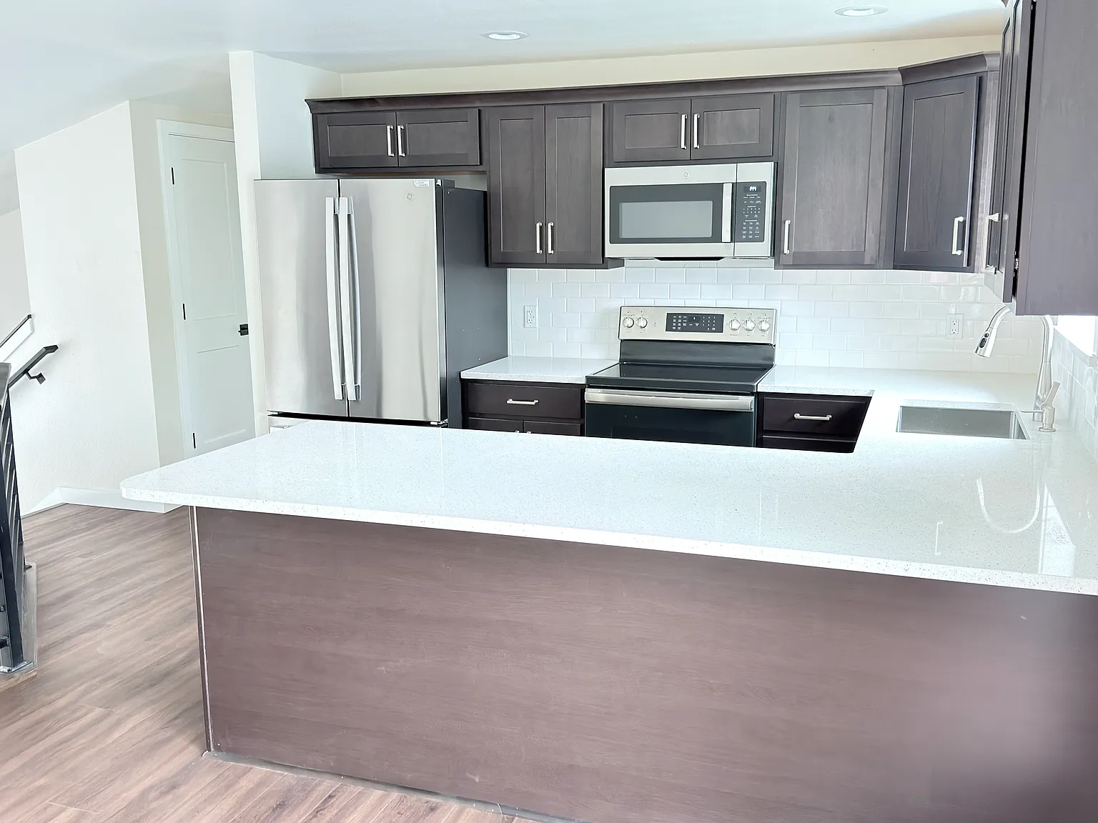 4 bed, 1700 sqft, $2,500 — Photo 2