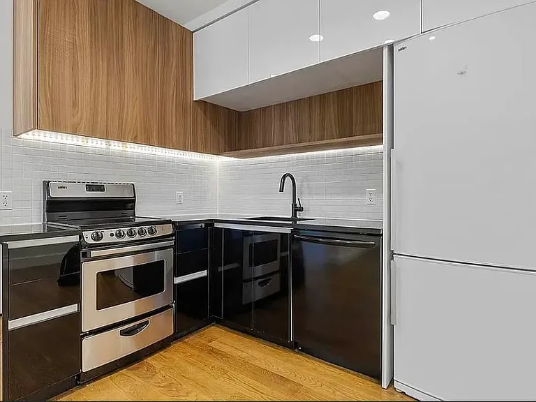 75 Ralph Ave #3FF — Photo 3