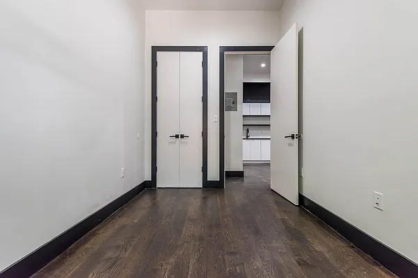 Rented by Nooklyn NYC LLC | media 50