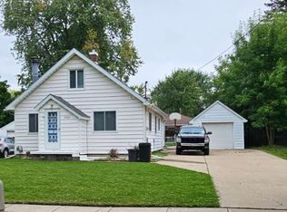 2302 Jefferson Ave, Midland, MI 48640