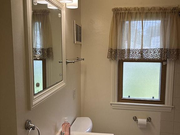 4th image of 2745 S 68th STREET