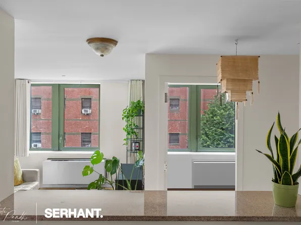 2132 2nd Avenue image 7 of 20