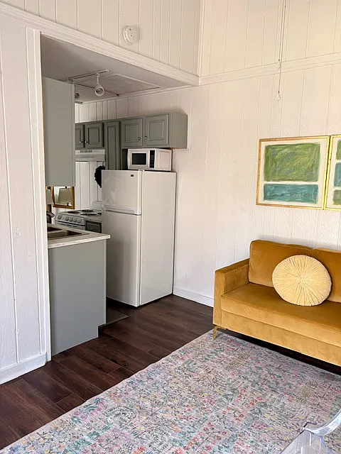 1 bed, 400 sqft, $1,550 — Photo 3