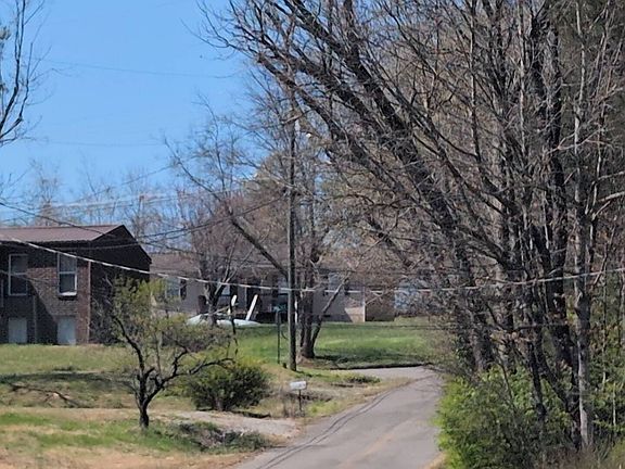 5th image of 251 Ridgecrest Dr