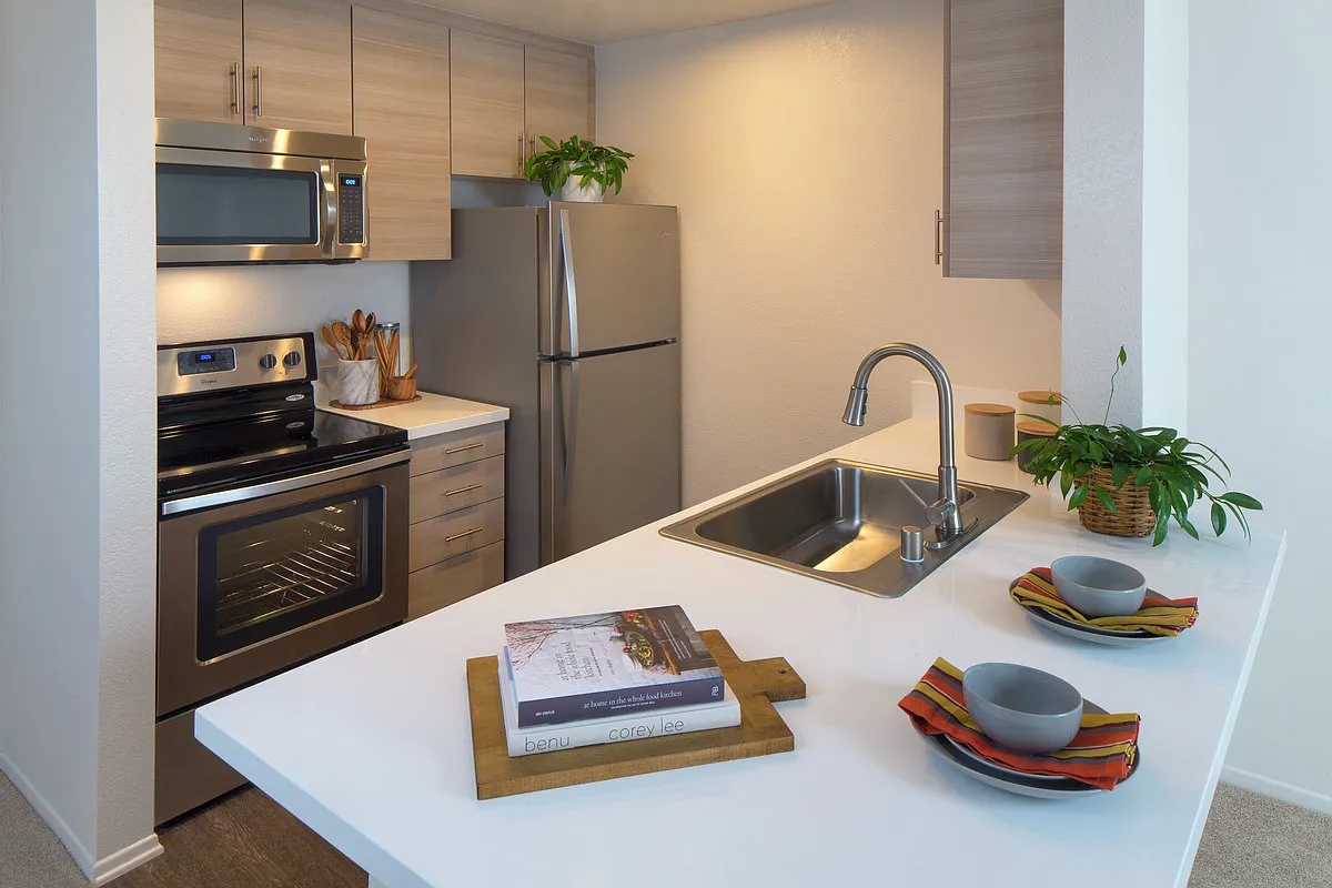 Harborview Apartment Homes — Photo 1
