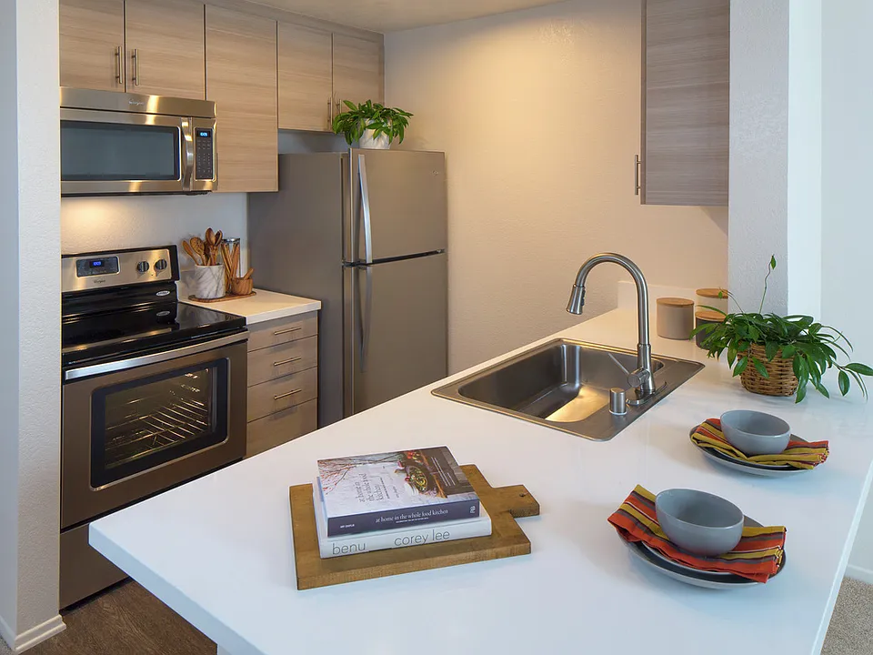 Harborview Apartment Homes