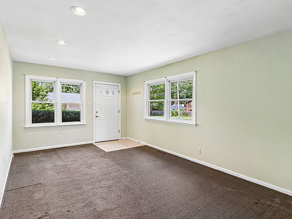 4th image of 91 Bay Rd