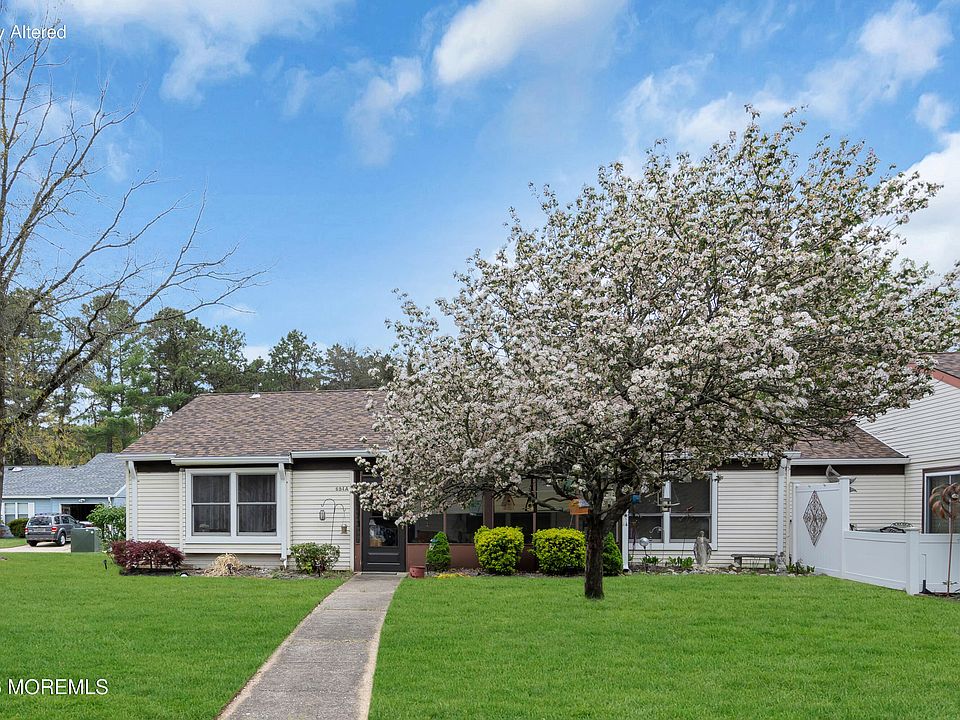 1st image of 684A Friar Court