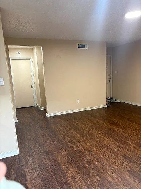 1812 Meadowgreen Dr - 1812 A — Photo 2