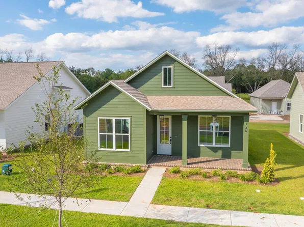 136 Wynwood Dr, Thomasville, GA 31792