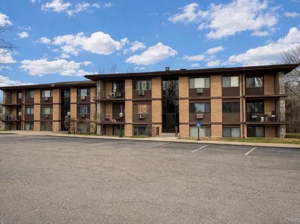 10 Oakwood Terrace #88, New Windsor, NY 12553