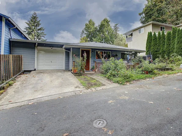 10107 SE Tibbetts Ct, Portland, OR 97266