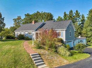 93 Fox Hollow Dr, Weare, NH 03281