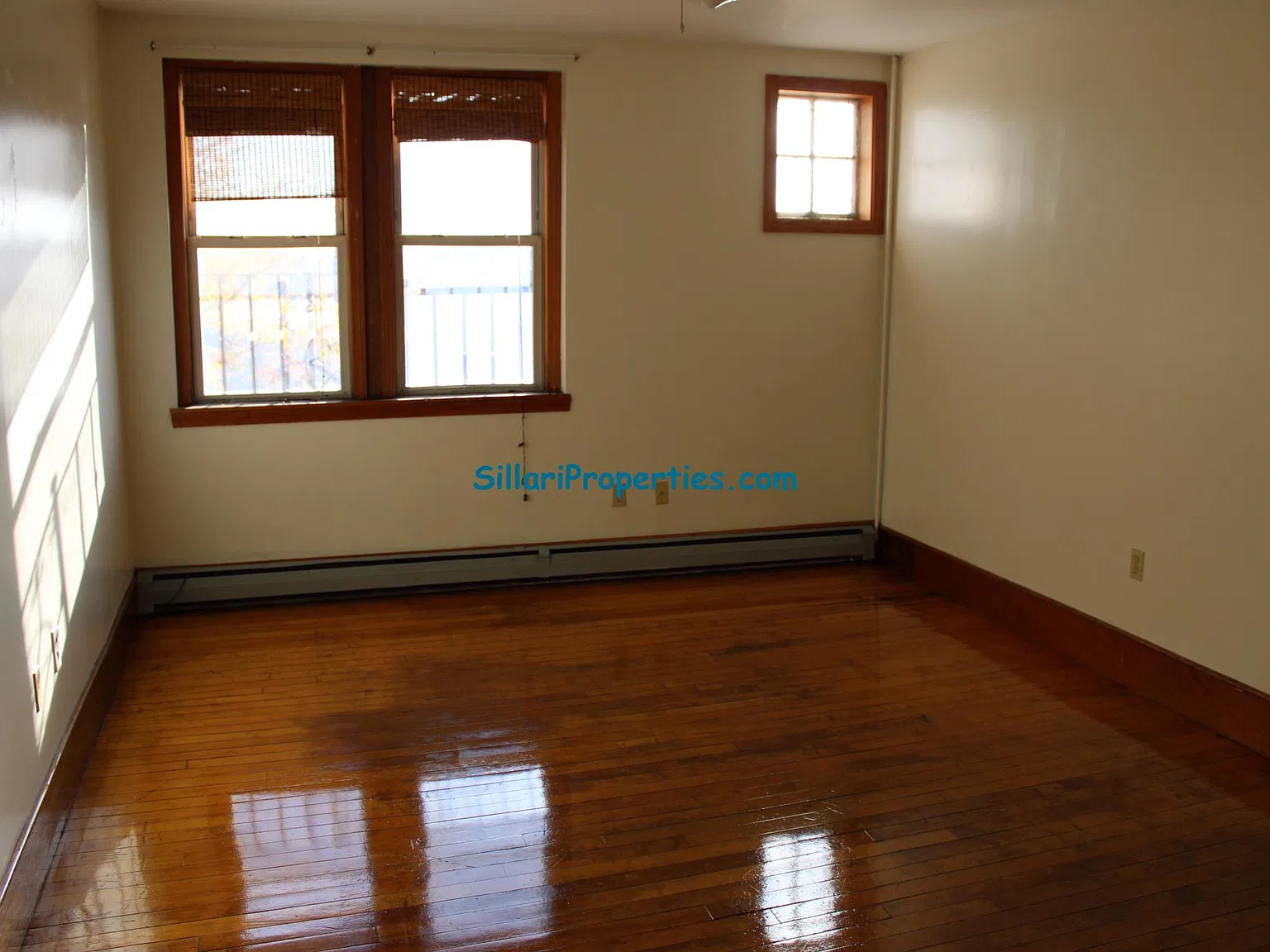 3 bed, $2,100 — Photo 4