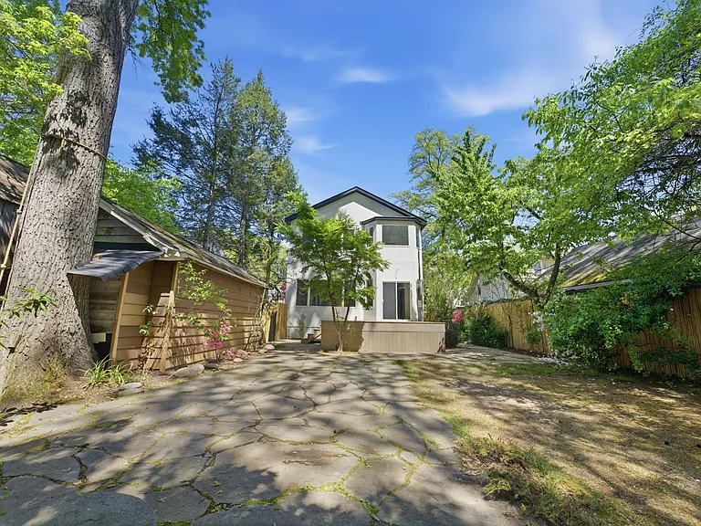 232 Riveredge Rd — Photo 34
