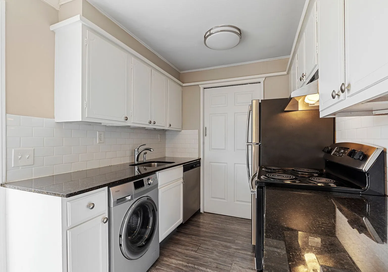 Marella Apartments — Photo 3