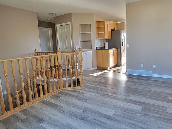 4th image of 11401 92a St #1