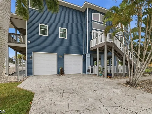 5711 Linden Ln, Bokeelia, FL 33922