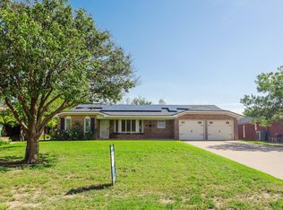 26 Highland Dr, Ransom Canyon, TX 79366