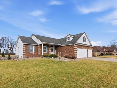 27018 Glynns Creek Ct, Eldridge, IA, 52748