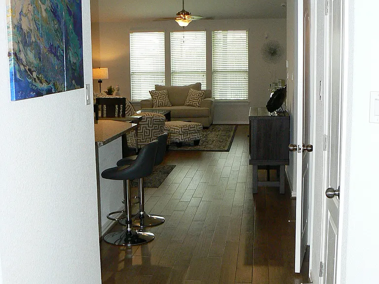 5900 Bucine Cv — Photo 4