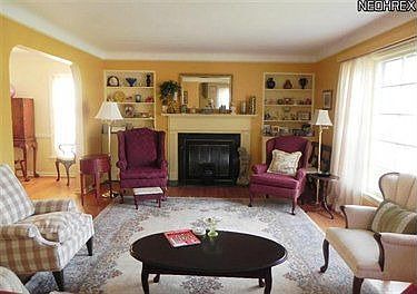 2nd image of 20779 Beachwood Dr