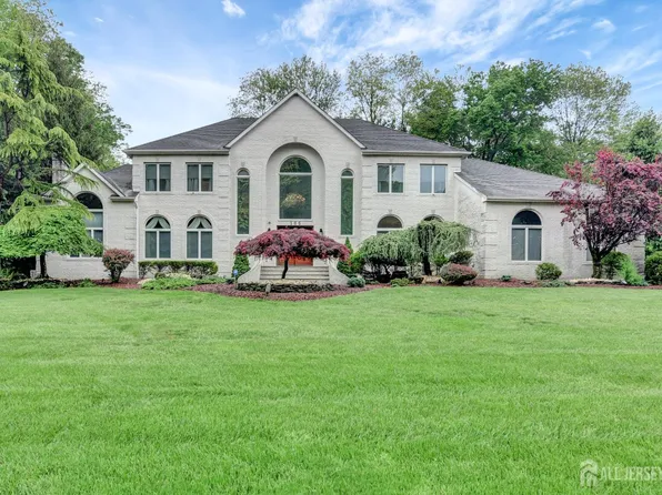 106 Rico Dr N, Morganville, NJ 07751