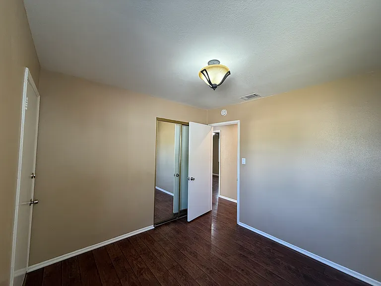 2307 Lupin St #A — Photo 12