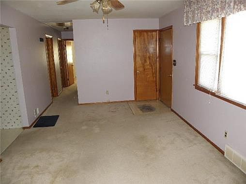 3rd image of 2021 N 75th St