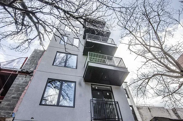 Rented by EXR | media 15