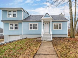 6 Darling St, Bedford, NH 03110