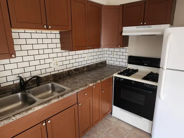 2081 Annabelle Ct APT D, Chesterton, IN 46304