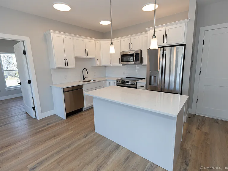 300 Harbour Close #B-34 — Photo 13