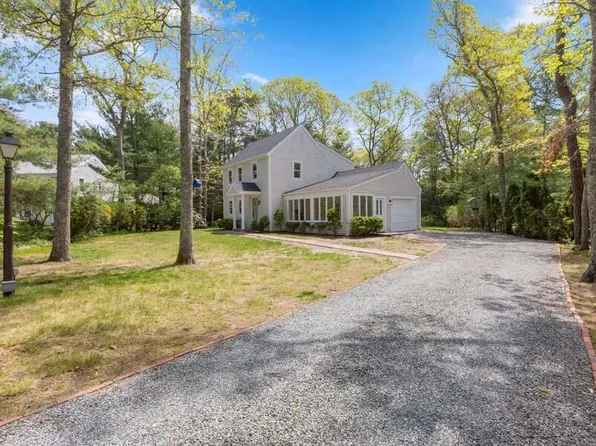 84 Cap'n Lijah's Road, Centerville, MA 02632