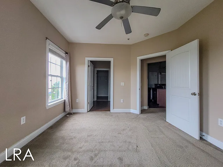 300 Gateway Dr #346 — Photo 22