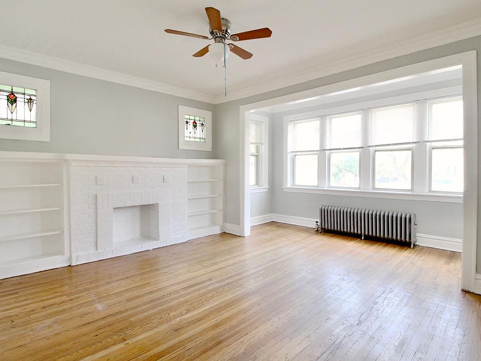 1st image of 4856 N Albany Ave #1F