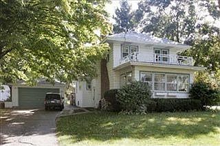 2nd image of 123 Grand Blvd