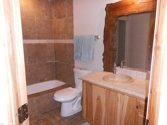 5th image of 9226 E Laurel Ln