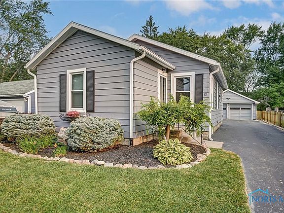 2nd image of 101 Silver Maple Dr