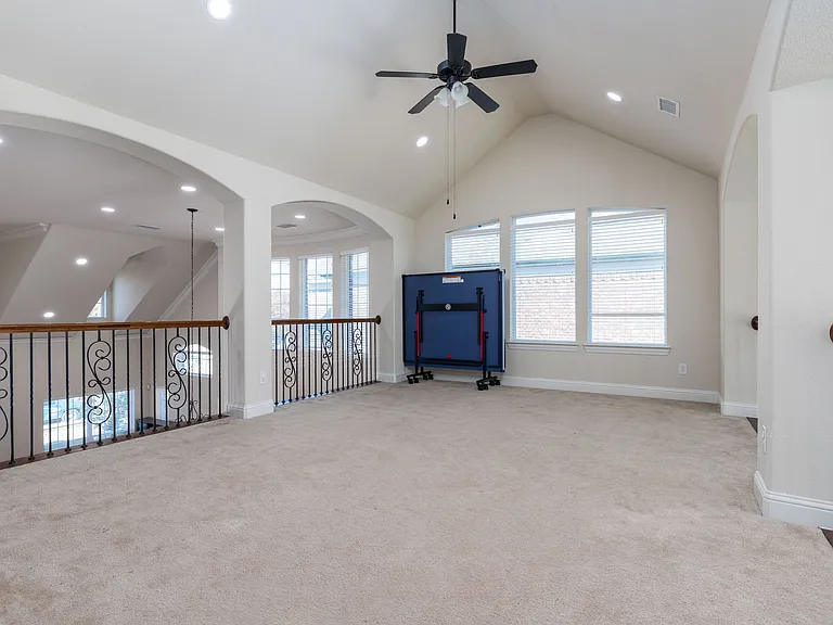2555 Hannah Cir — Photo 20