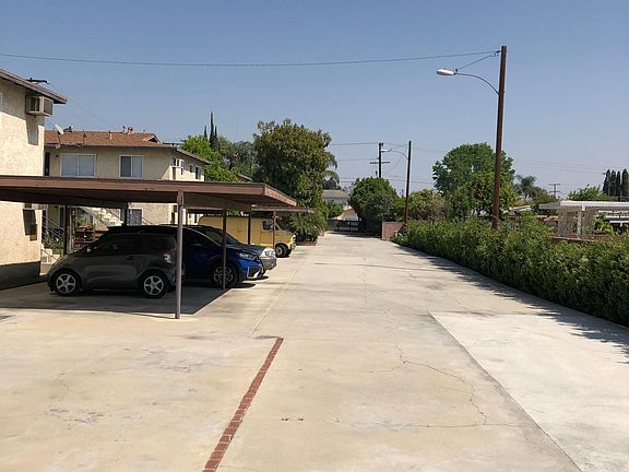 3rd image of 4515 N Cypress Ave #C