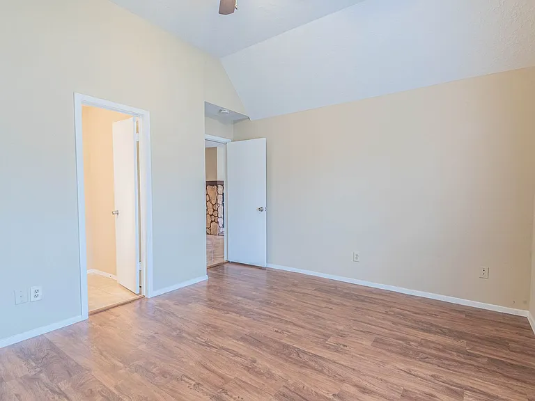 2516 Orion Dr — Photo 11