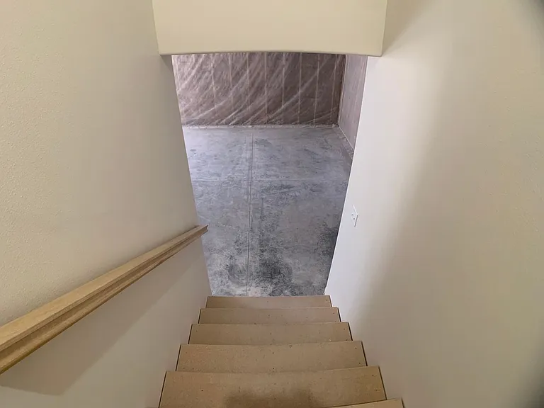 1360 Goldenwood Dr NW — Photo 16
