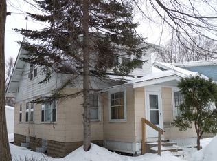 2008 Como Ave SE, Saint Paul, MN 55108